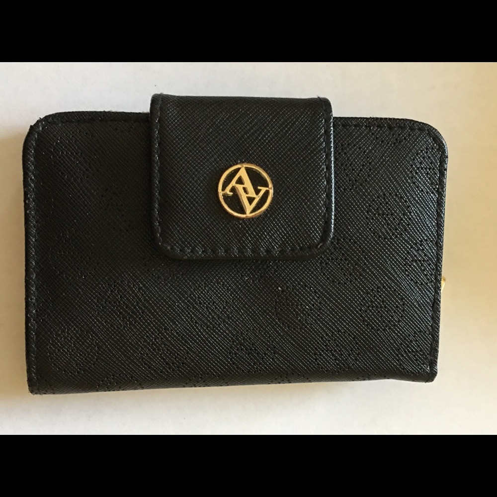 Adrienne Vittadini Wallet